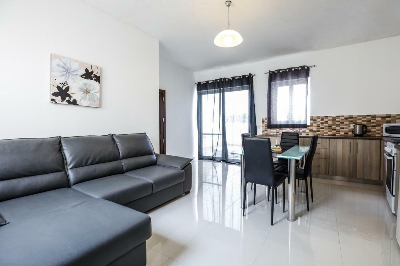 Dolphin Court Apartment Marsalforn Exterior foto